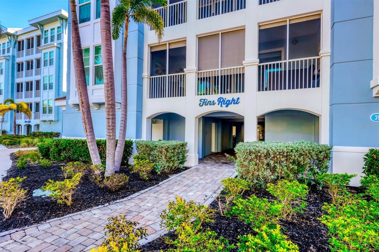 391 Aruba Cir #401, Bradenton, FL 34209