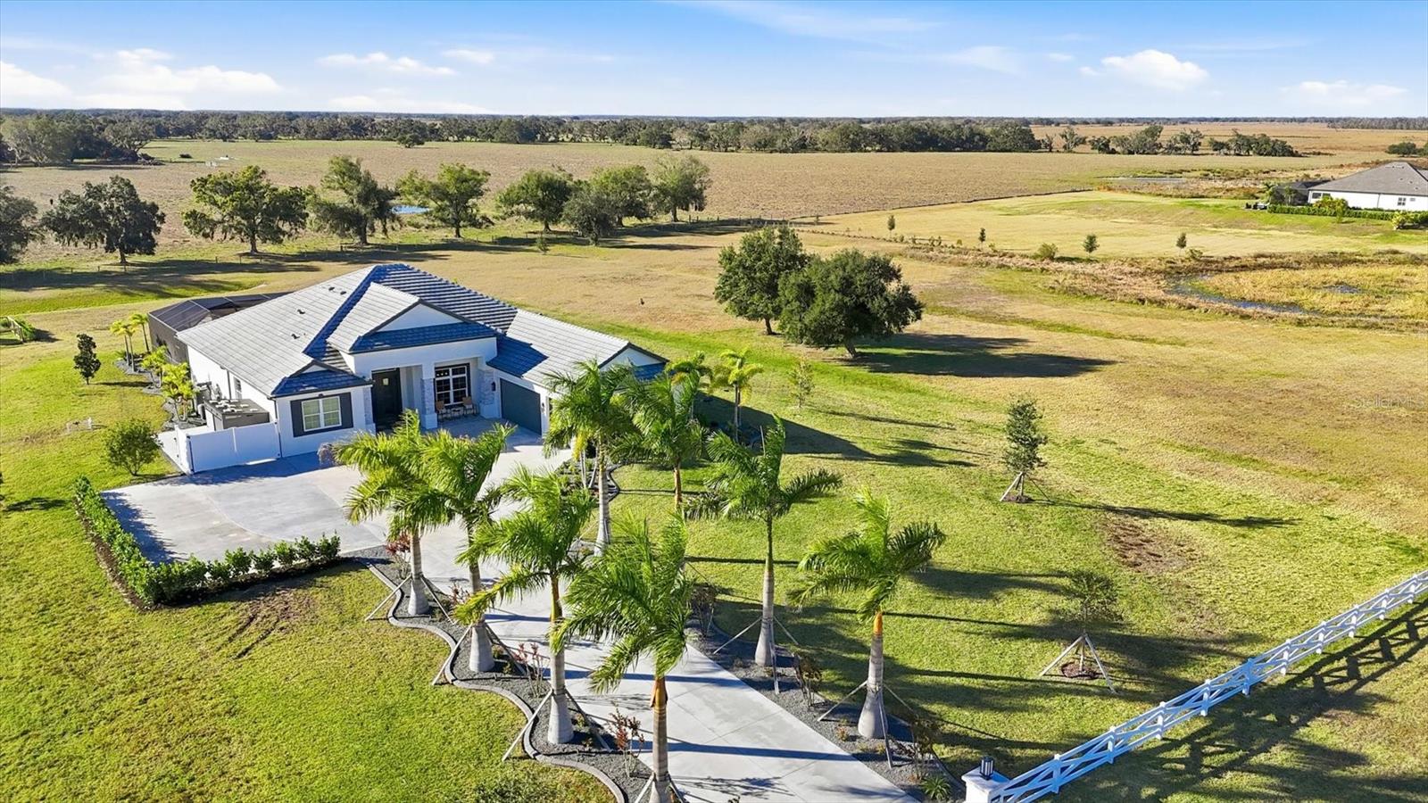 3571 Recurve Cir, Sarasota, FL 34240