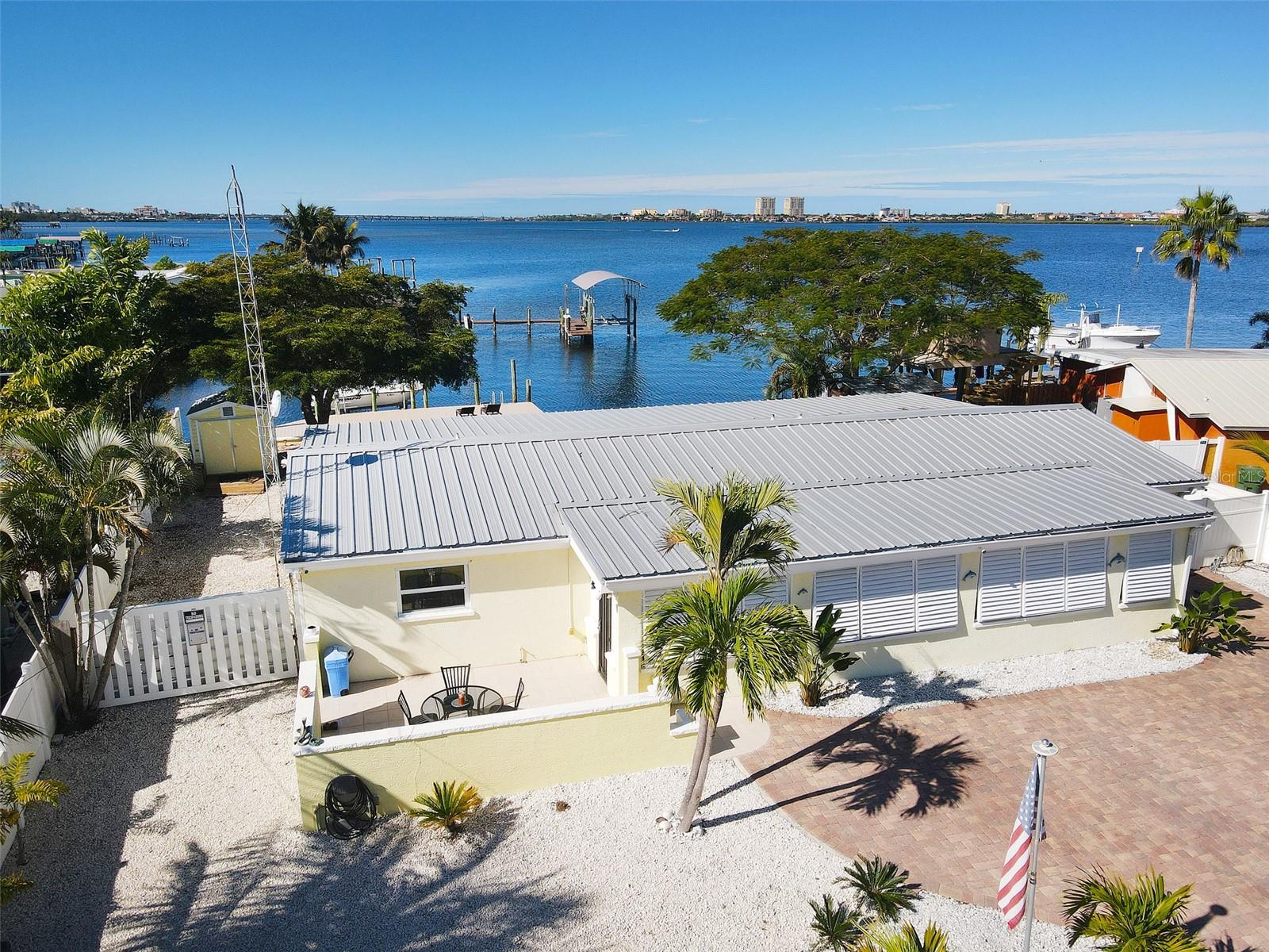 218 22nd St Ne, Bradenton, FL 34208
