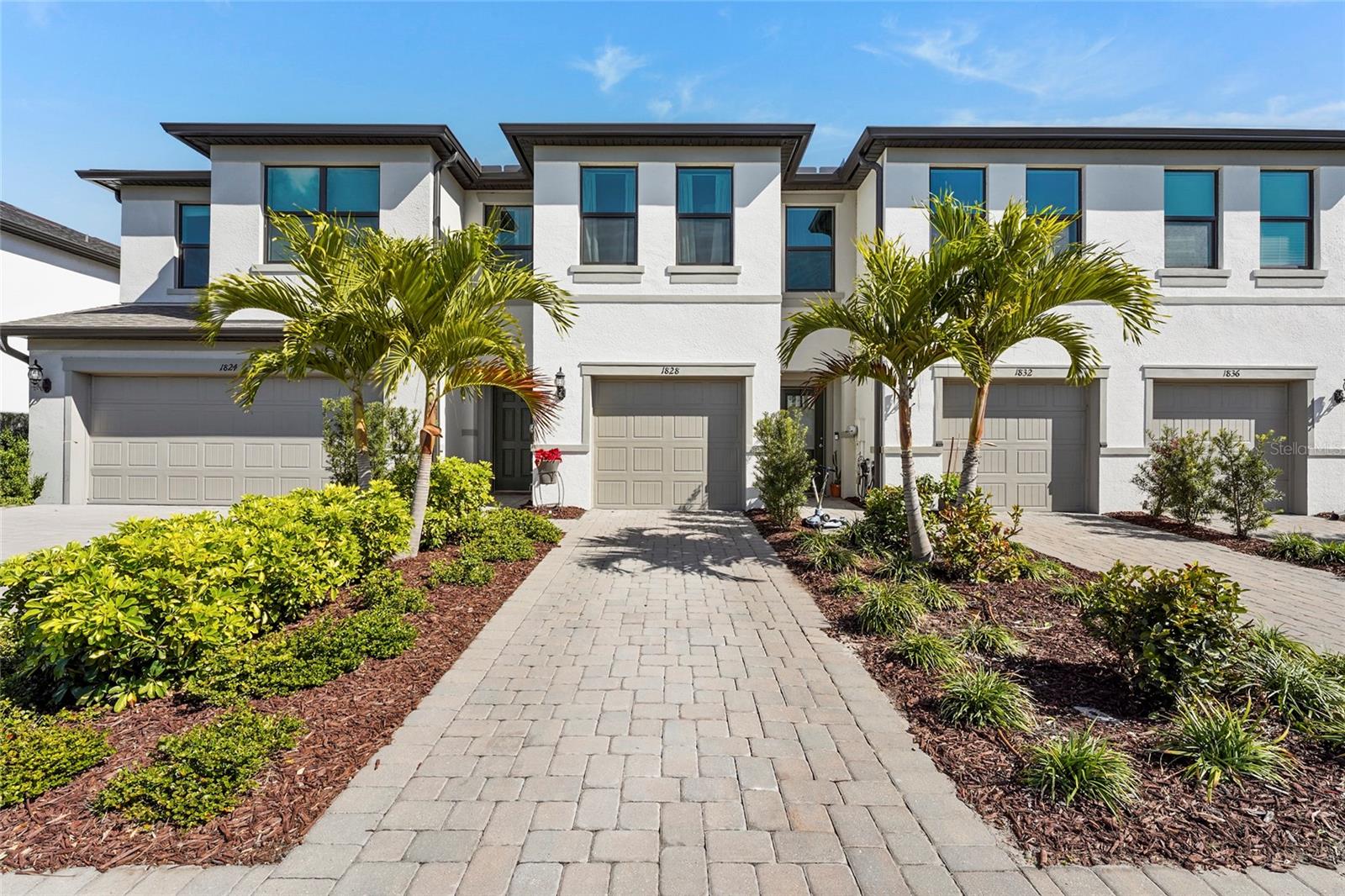 1828 Vanora Ln, Sarasota, FL 34240