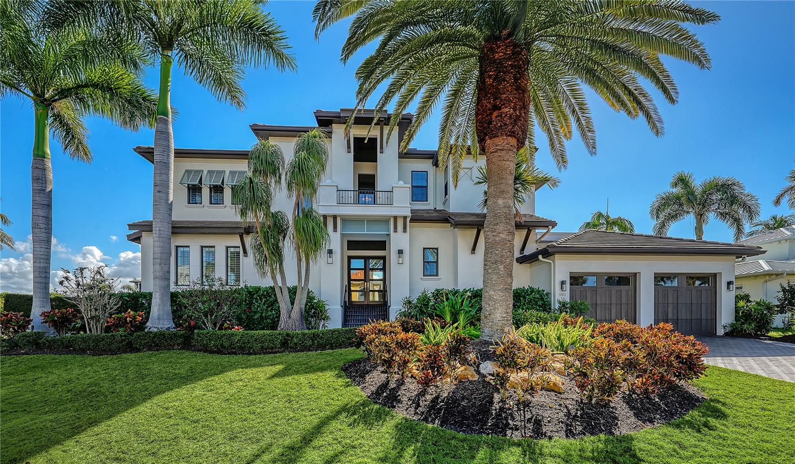 590 Birdie Ln, Longboat Key, FL 34228