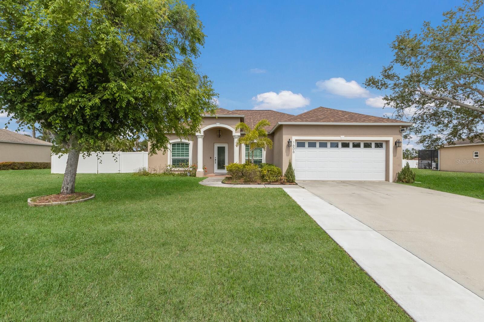 1606 22nd Ave W, Palmetto, FL 34221