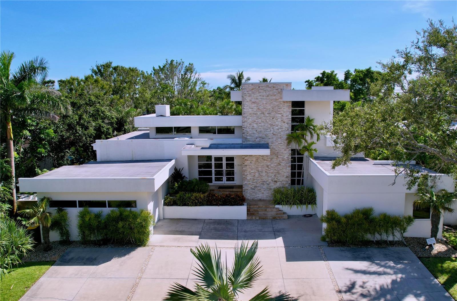 1347 Harbor Dr, Sarasota, FL 34239