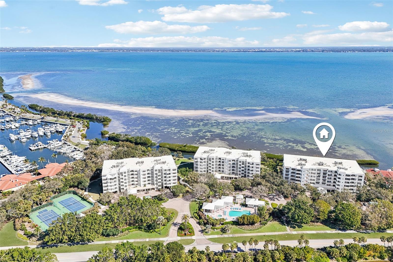 2410 Harbourside Dr #111, Longboat Key, FL 34228