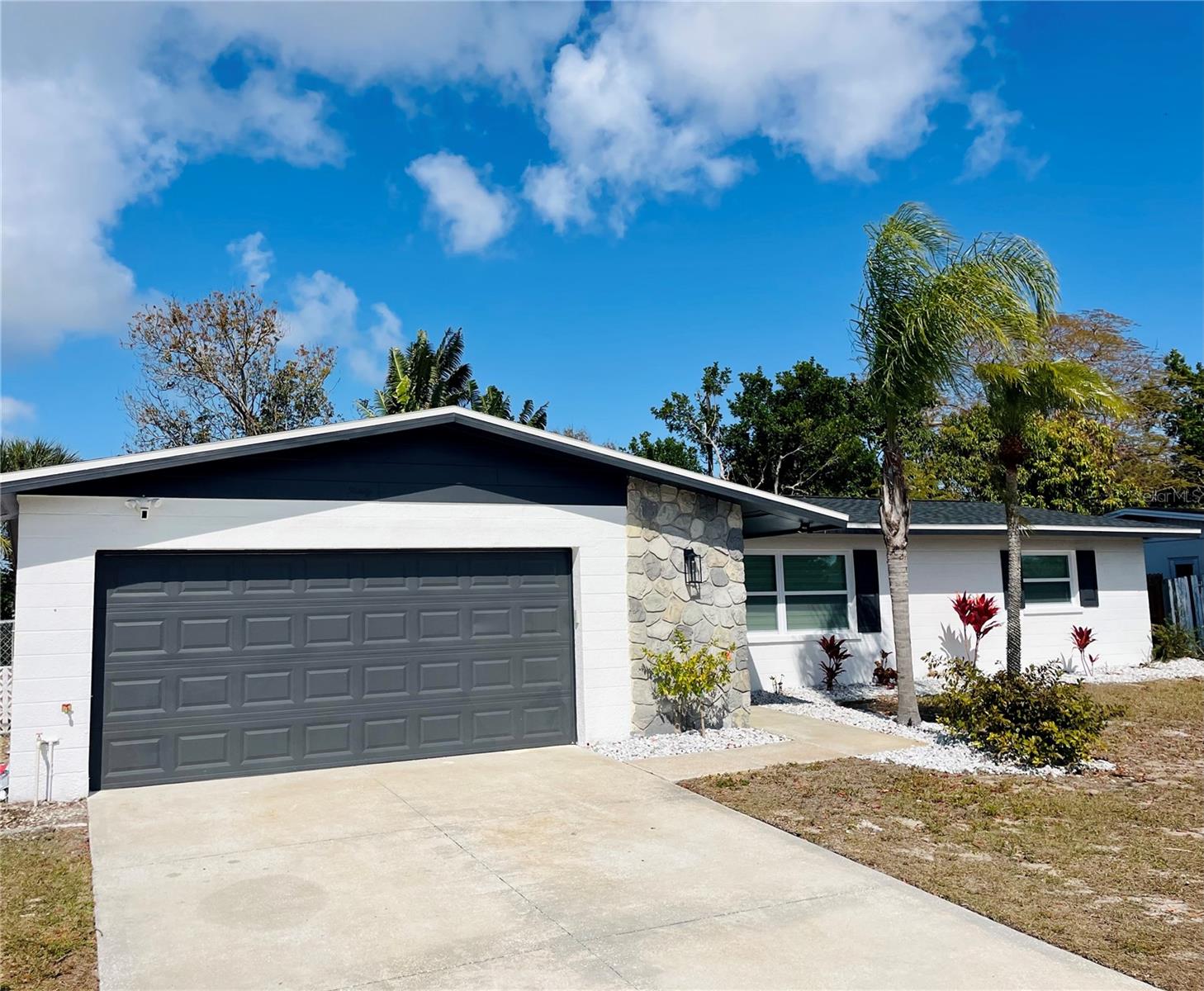 3014 Southern Pkwy W, Bradenton, FL 34205