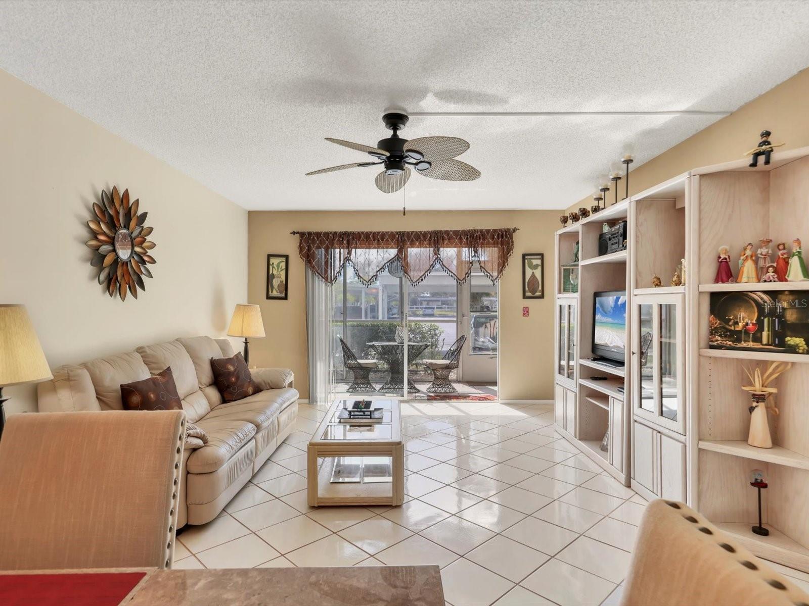 1330 Glen Oaks Dr E #174d, Sarasota, FL 34232
