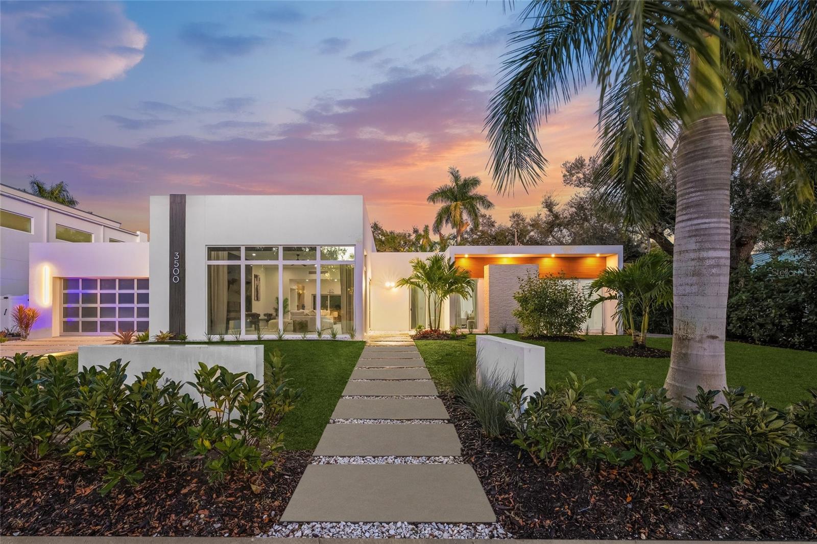 3500 Bay Shore Rd, Sarasota, FL 34234