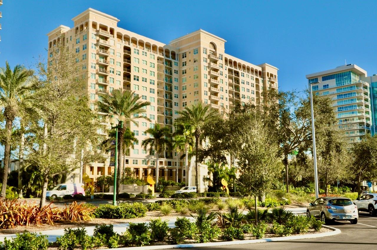 750 N Tamiami Trl #307, Sarasota, FL 34236