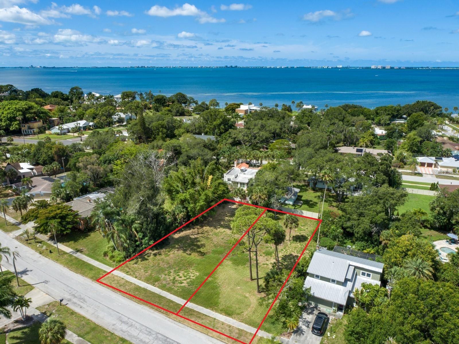 7332 Phillips St, Sarasota, FL 34243