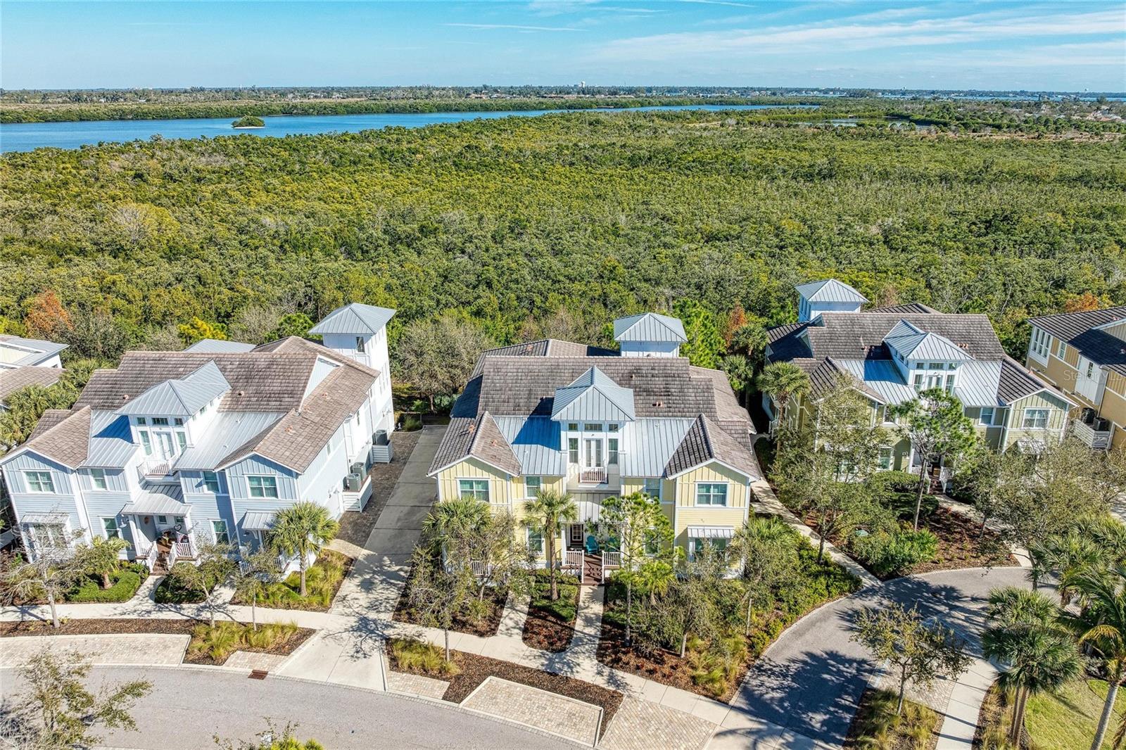 267 Sapphire Lake Dr #202, Bradenton, FL 34209