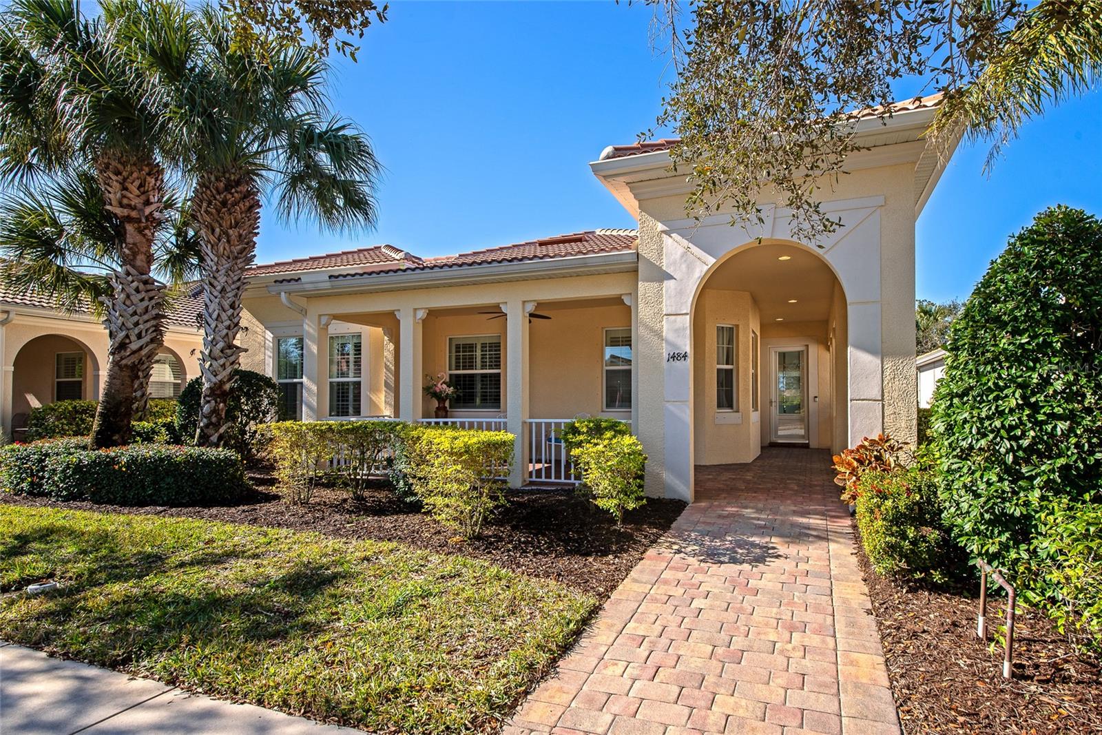 1484 Dorgali Dr, Sarasota, FL 34238