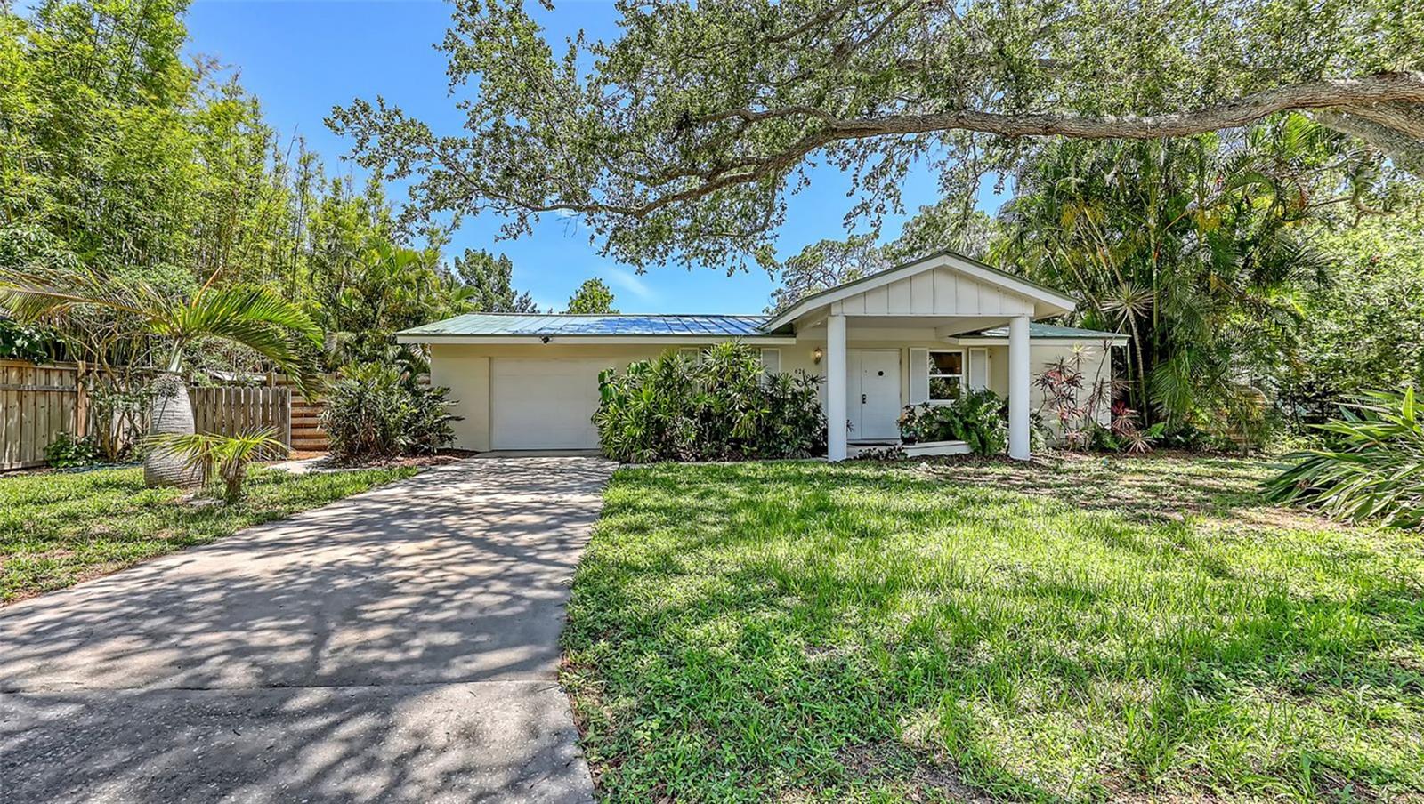 626 46th St, Sarasota, FL 34234