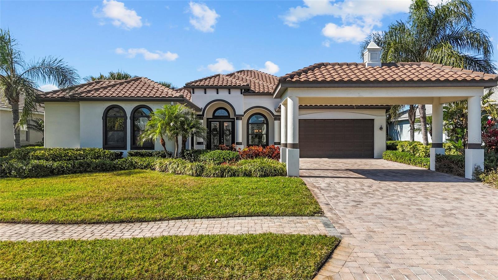 576 Mast Dr, Bradenton, FL 34208