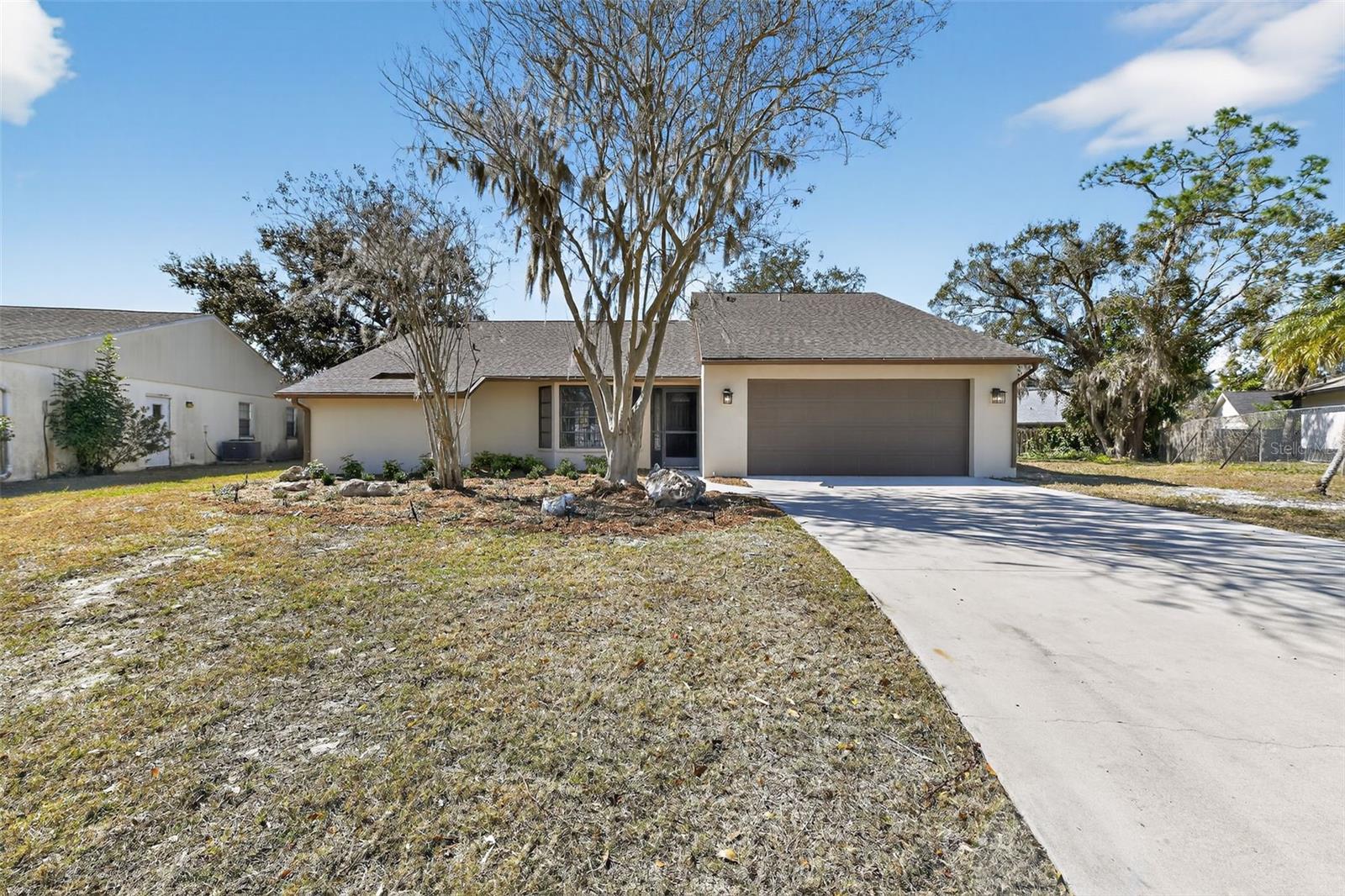 4072 King Richard Dr, Sarasota, FL 34232