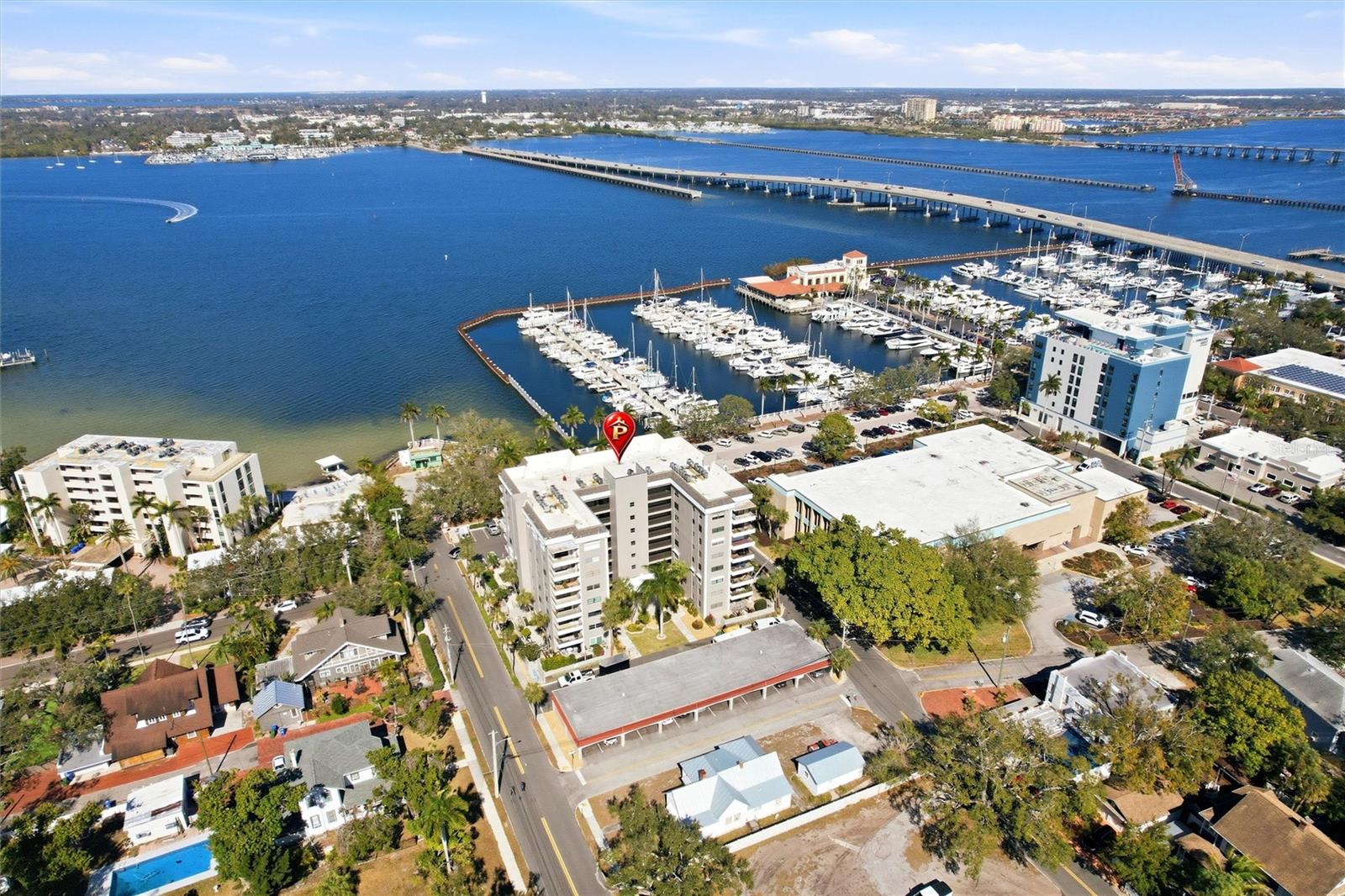 1400 1st Ave W #203, Bradenton, FL 34205