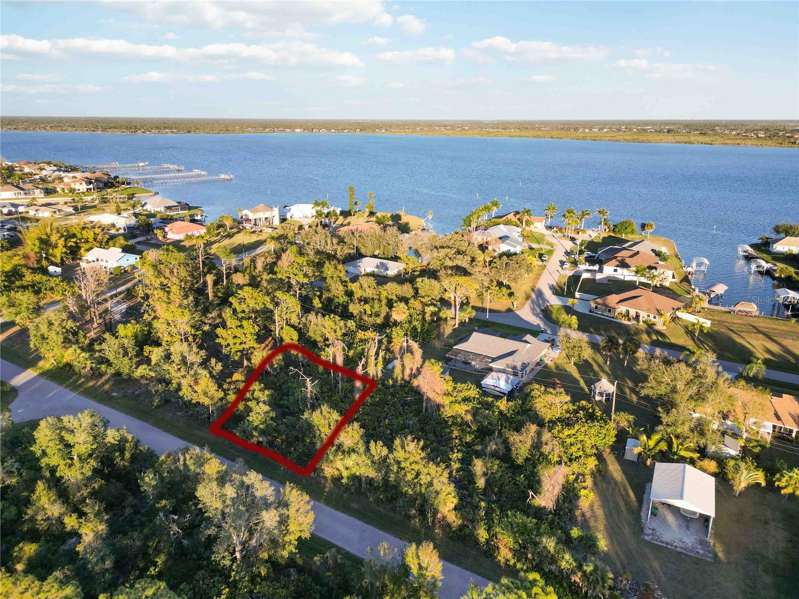 3552 Dwight St, Port Charlotte, FL 33981