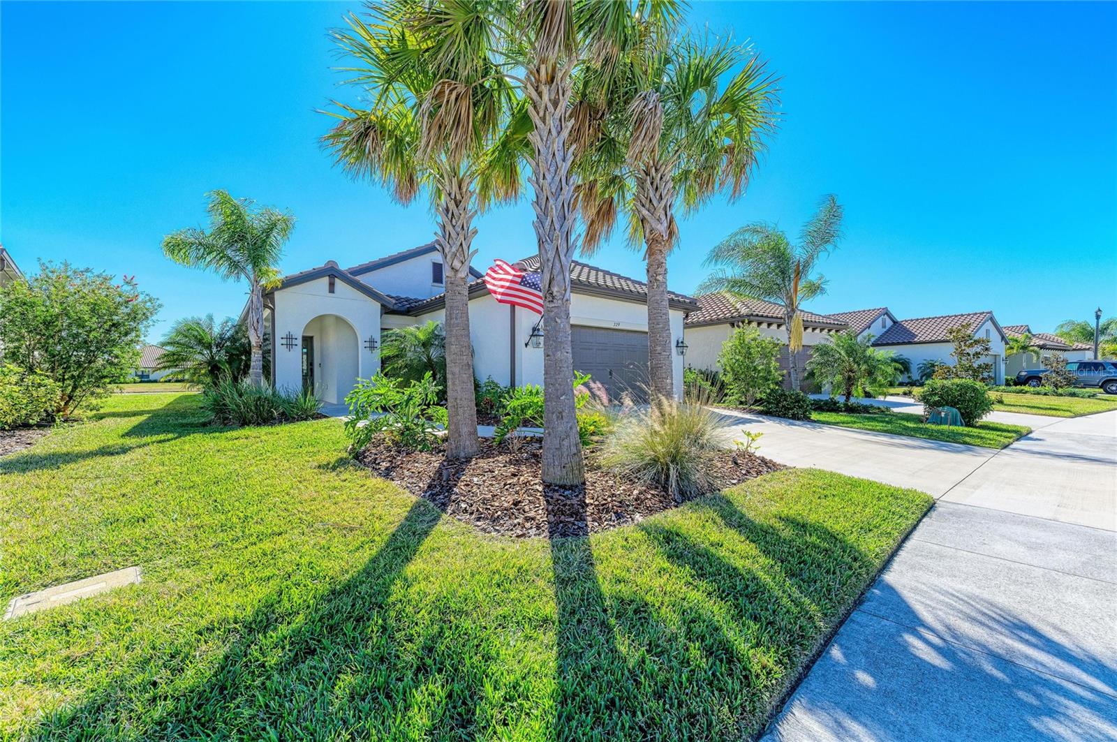 329 Palmaria Ct, Nokomis, FL 34275