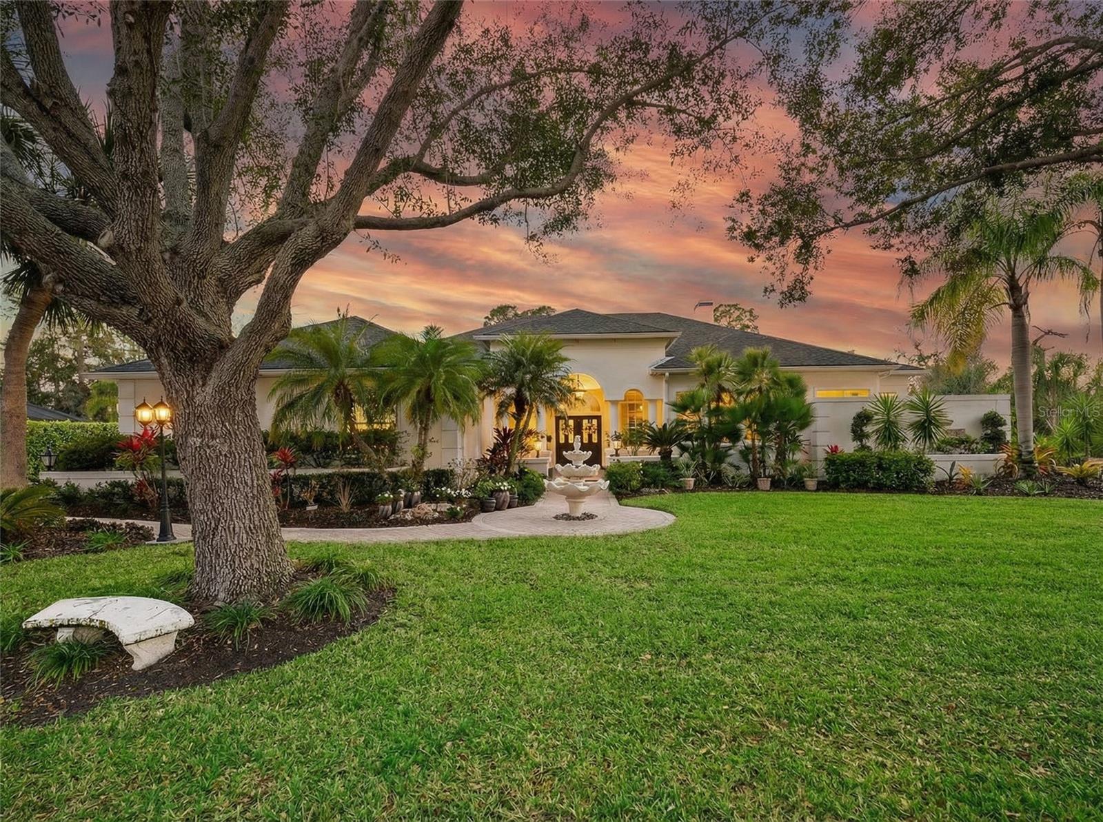 10147 Cherry Hills Avenue Cir, Bradenton, FL 34202