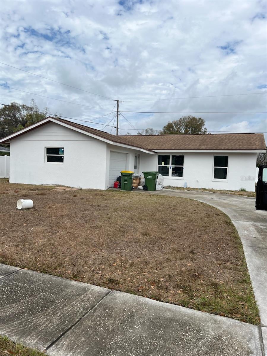 3015 Novus St, Sarasota, FL 34237