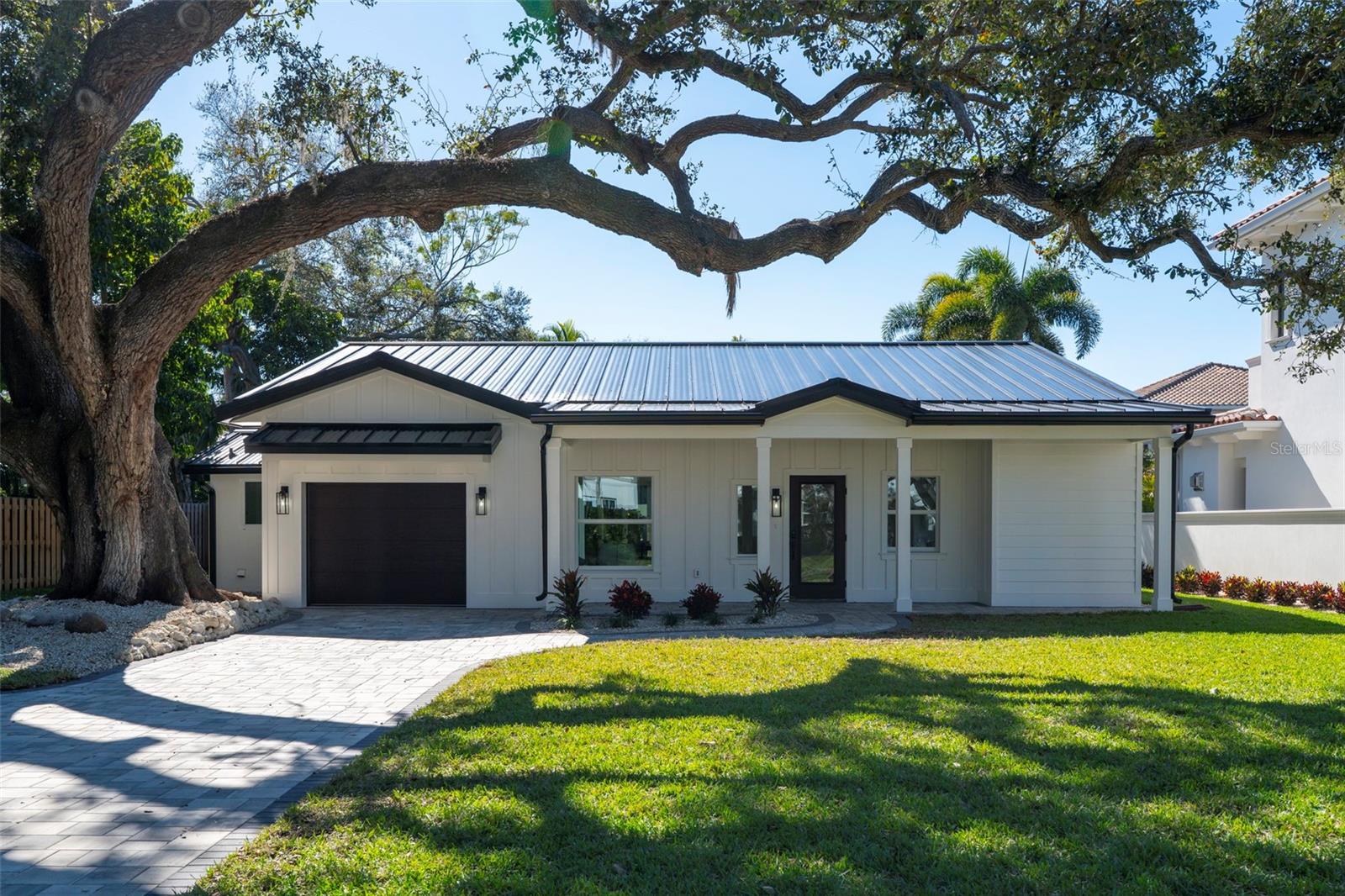 1834 Bougainvillea St, Sarasota, FL 34239