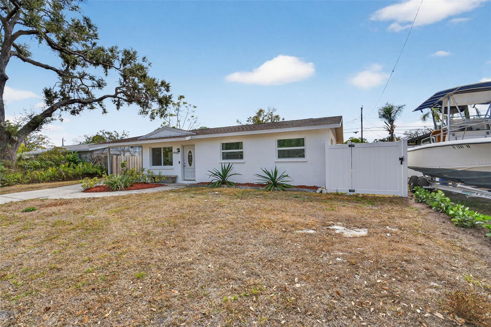 4946 Brookmeade Dr, Sarasota, FL 34232