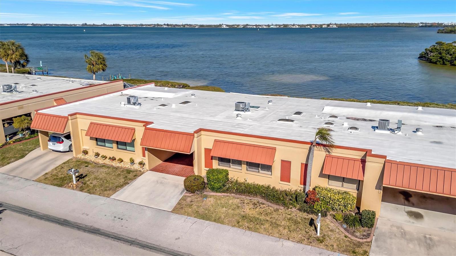 3893 Catalina Dr, Bradenton, FL 34210