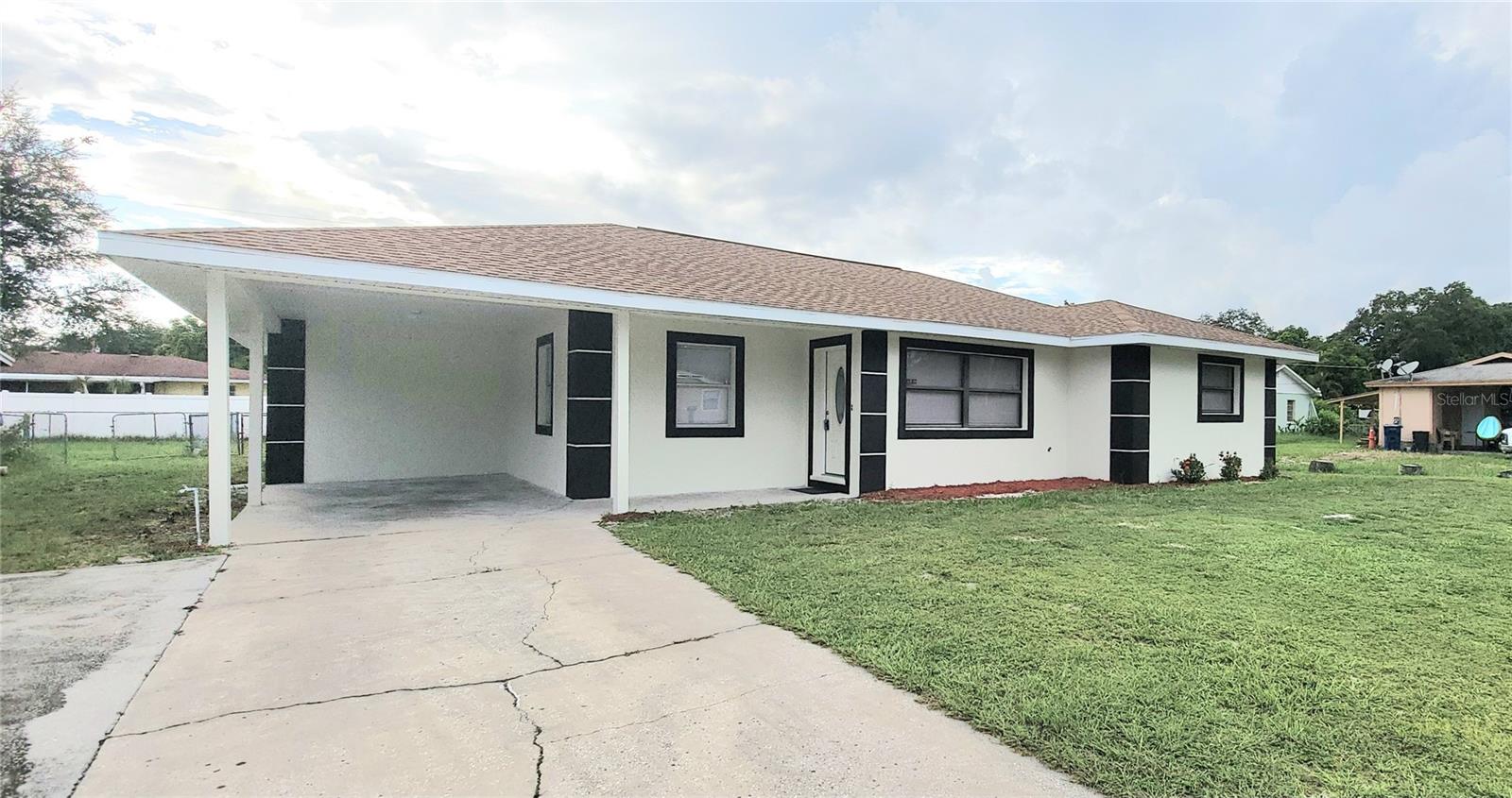 2804 4th St E, Bradenton, FL 34208