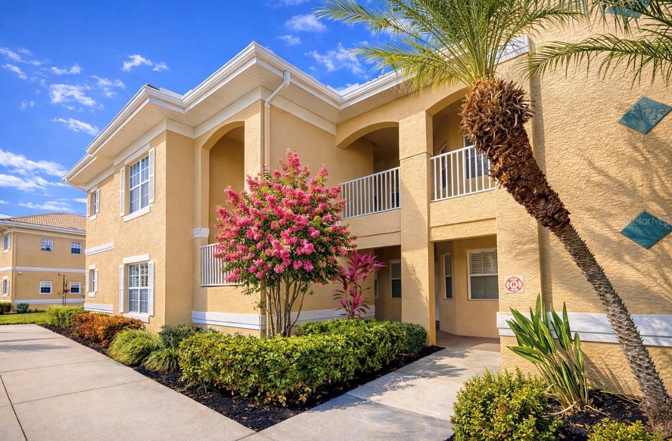 6318 Grand Oak Cir #201, Bradenton, FL 34203