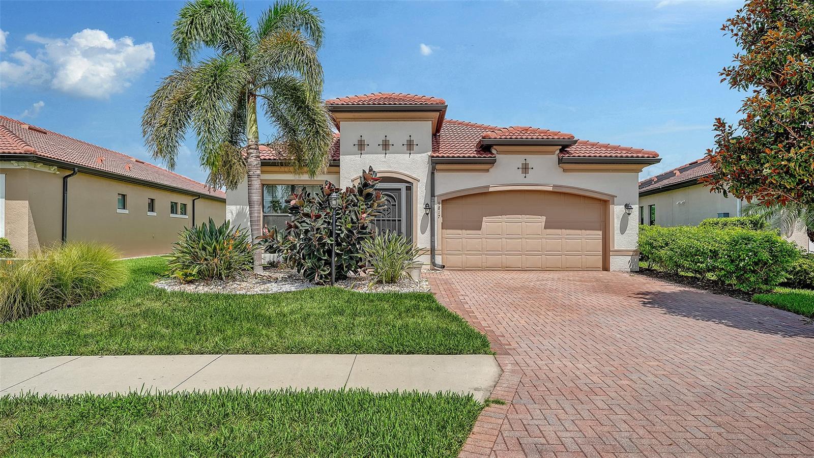 9817 Marbella Dr, Bradenton, FL 34211
