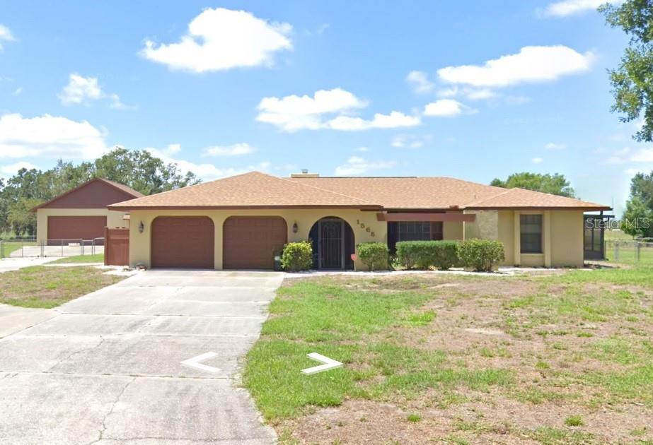 1565 Shadow Ridge Cir, Sarasota, FL 34240