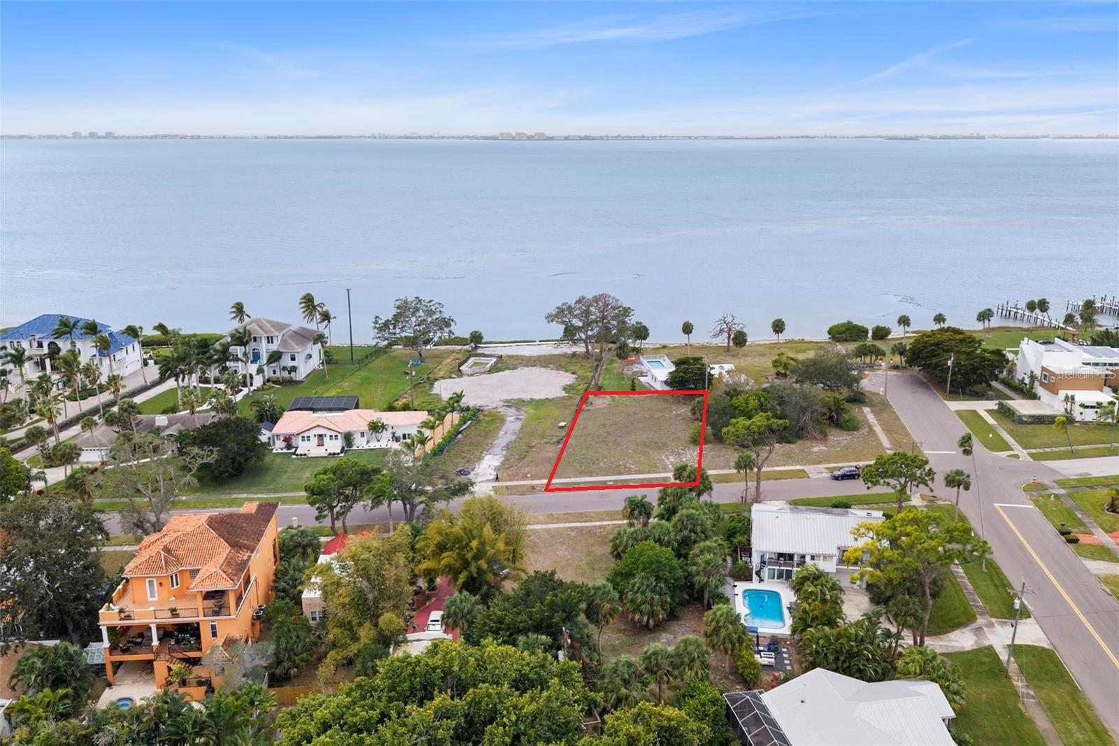 7510 Westmoreland Dr, Sarasota, FL 34243
