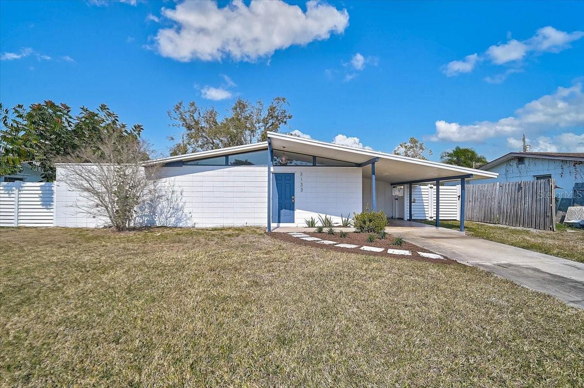 3133 Lake Ridge Dr, Sarasota, FL 34237
