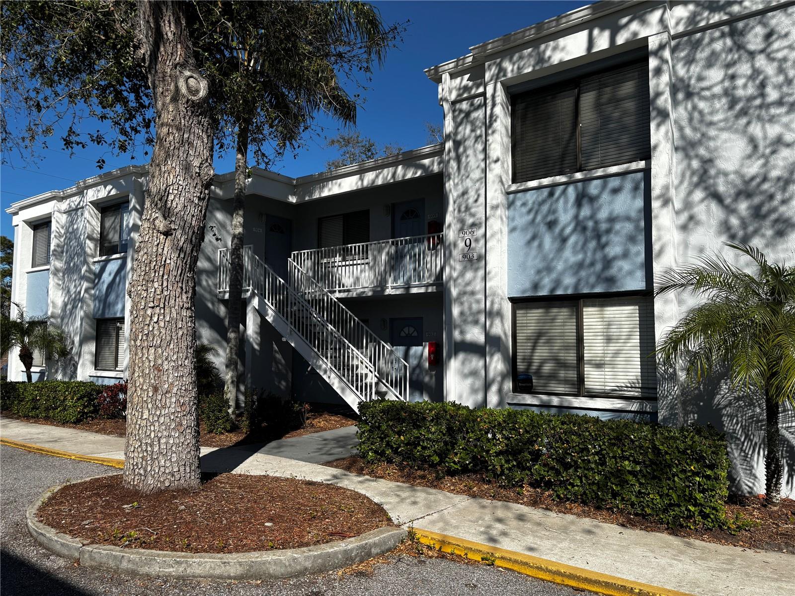 5310 26th St W #902, Bradenton, FL 34207