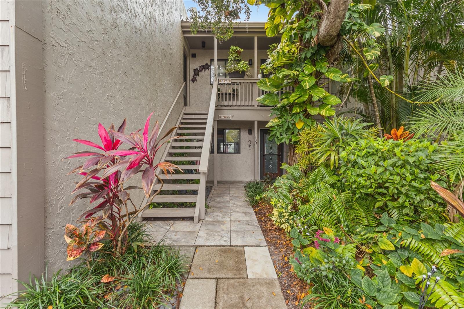 1633 Boathouse Cir #134, Sarasota, FL 34231