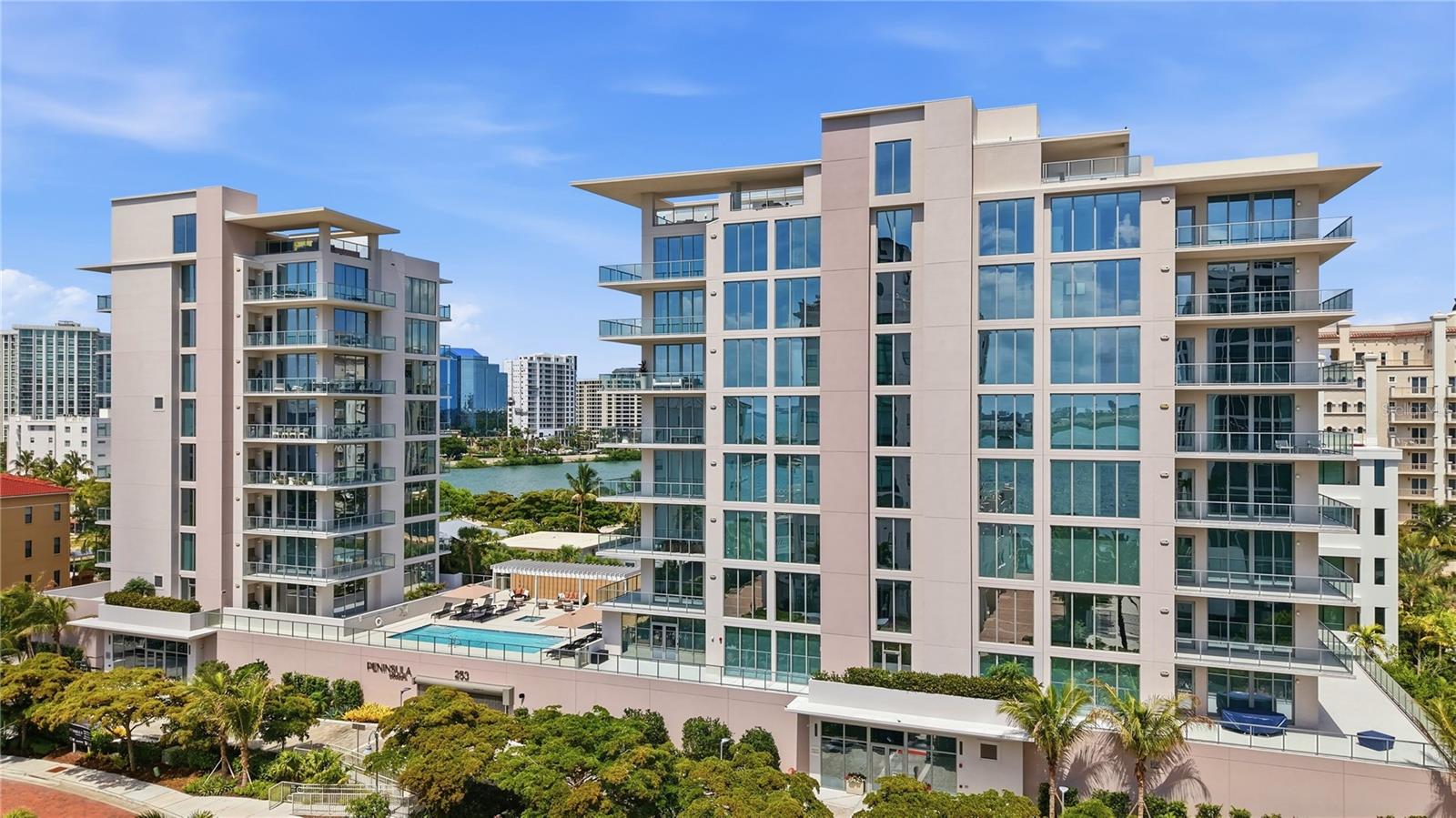 223 Golden Gate Pt #302, Sarasota, FL 34236