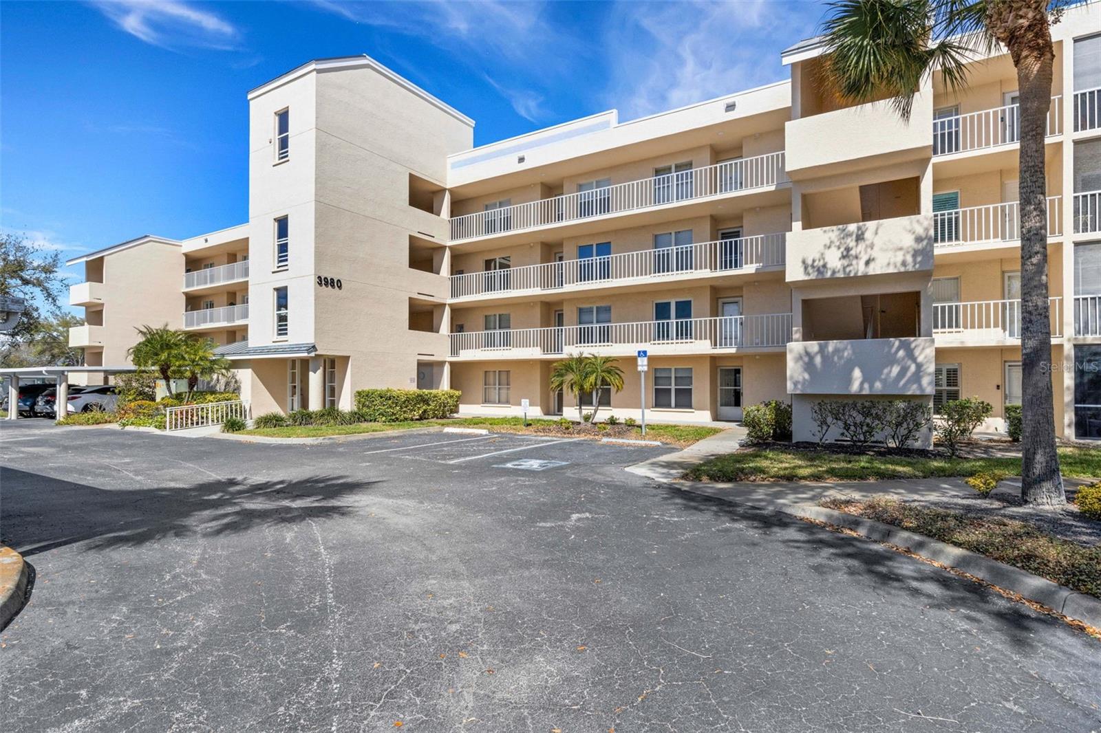 3980 Ironwood Cir #404, Bradenton, FL 34209