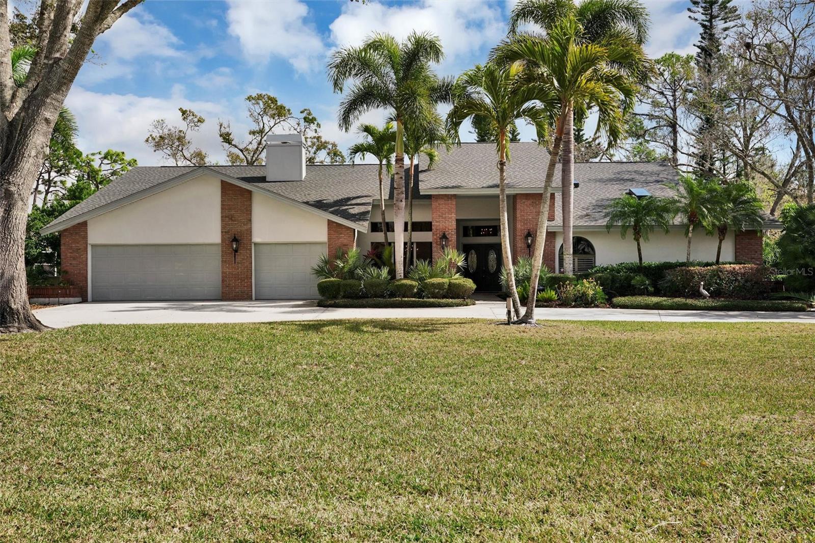 7307 Weeping Willow Dr, Sarasota, FL 34241