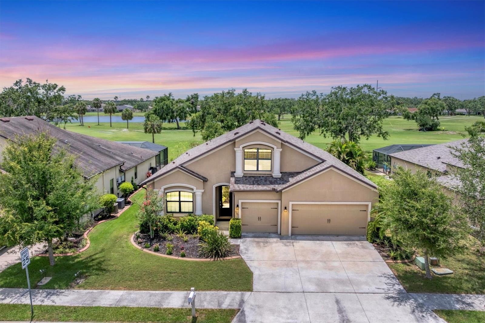 9123 Raes Creek Pl, Palmetto, FL 34221