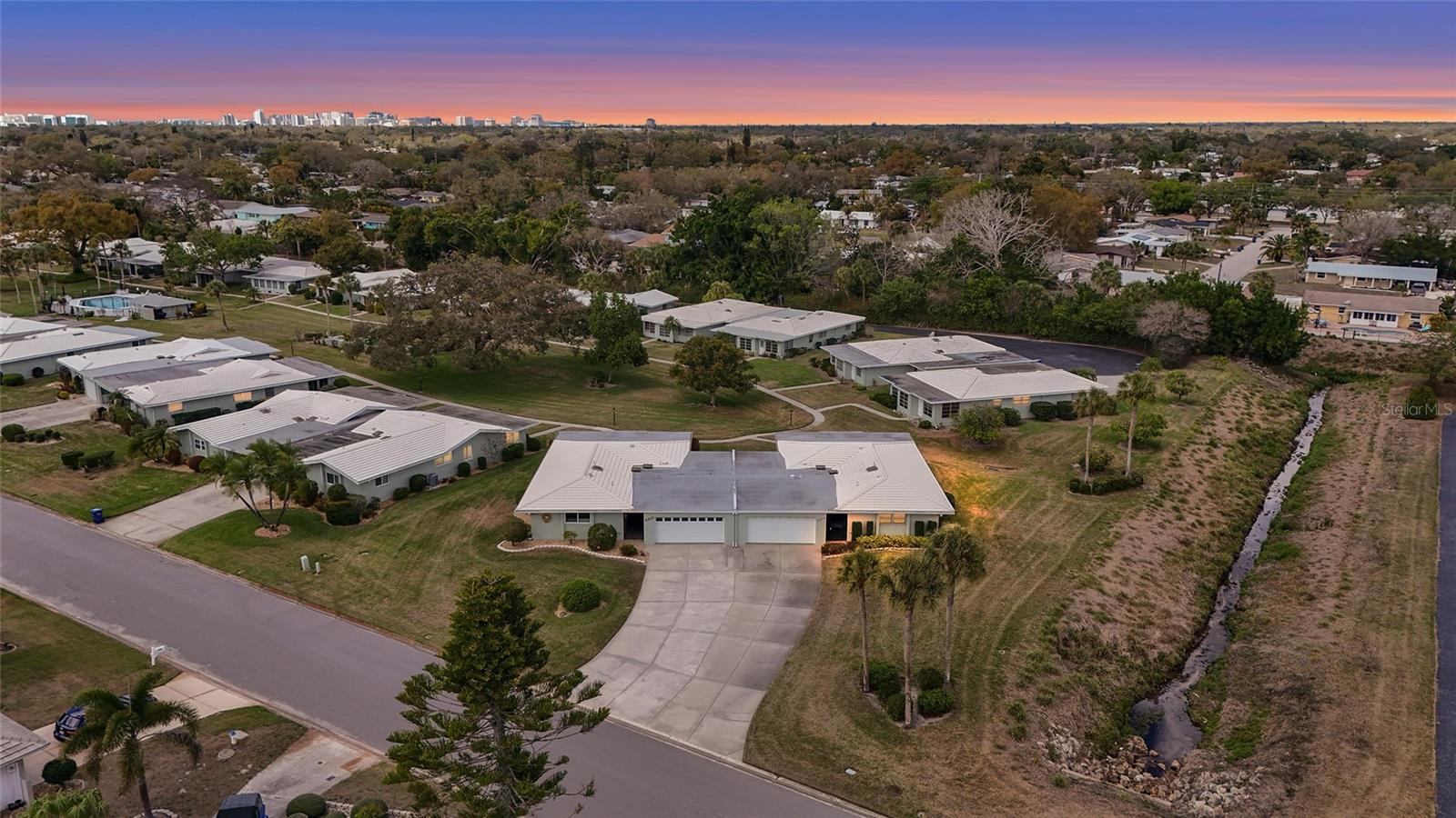 3206 Village Green Dr #1036, Sarasota, FL 34239