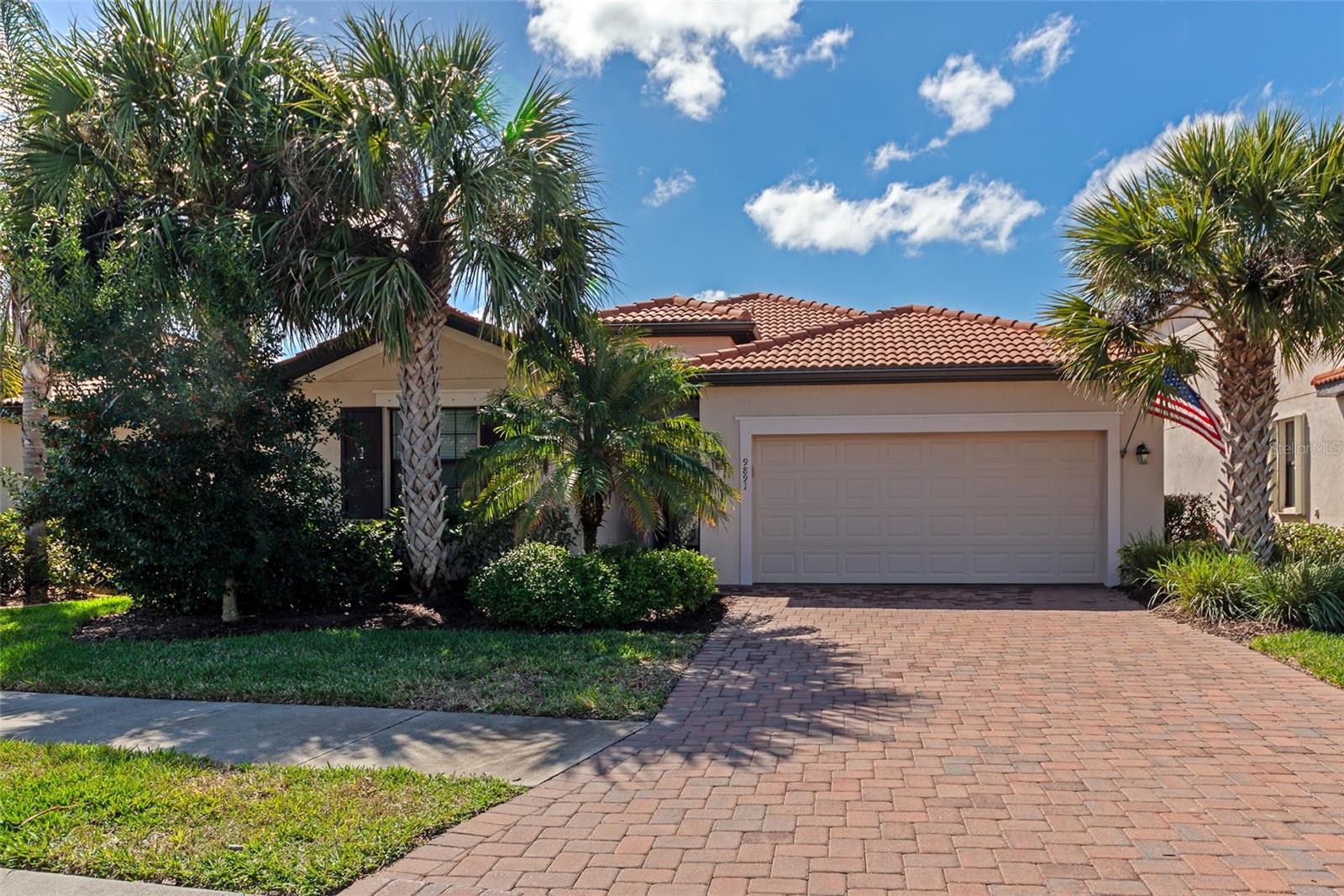 9891 Wingood Dr, Venice, FL 34292