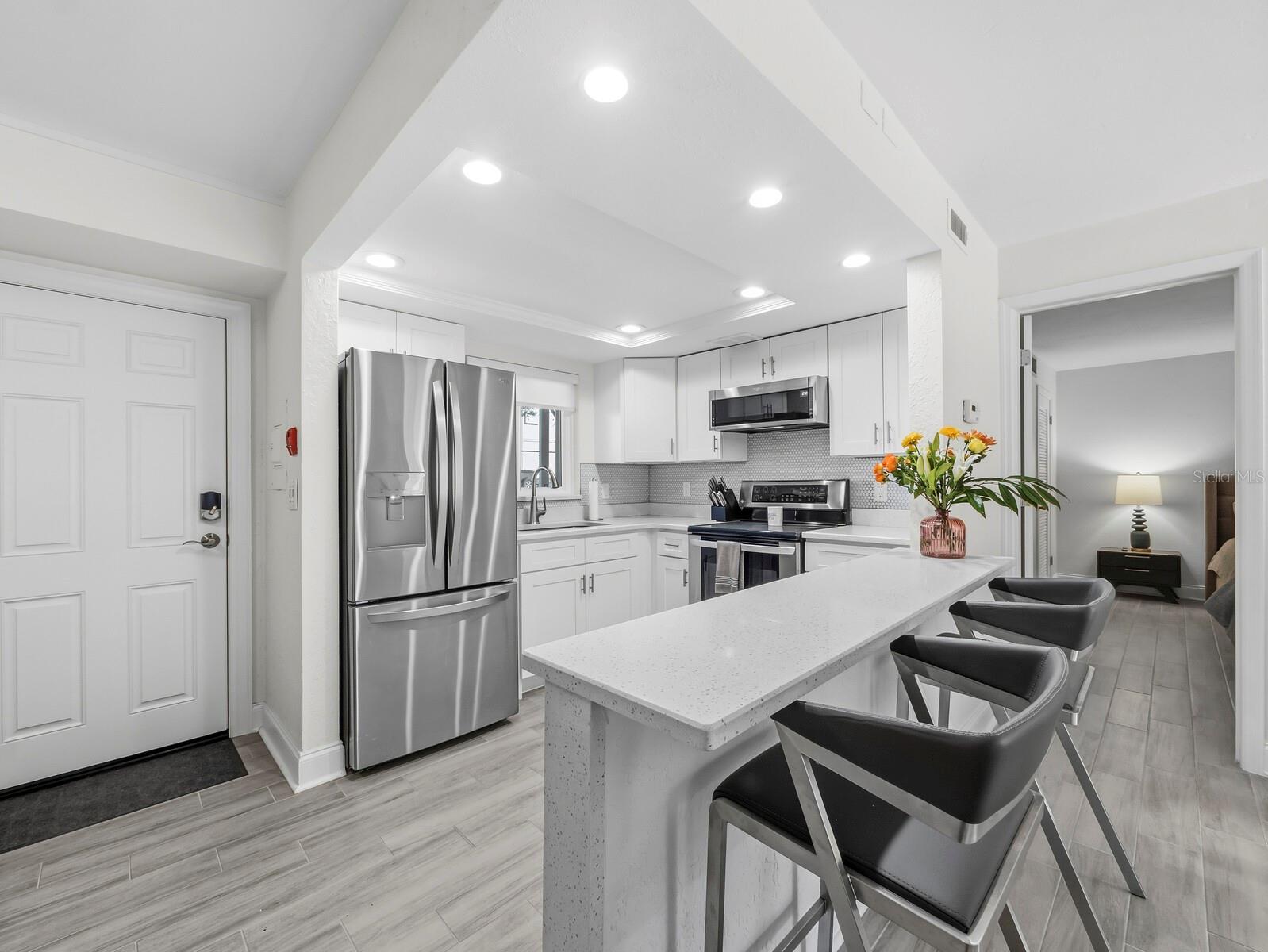 3751 S School Ave #11, Sarasota, FL 34239