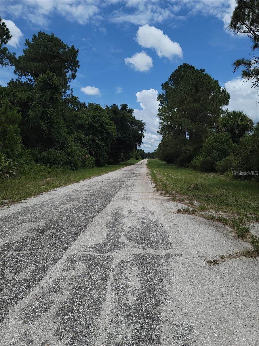 Paso Ave, North Port, FL 34291