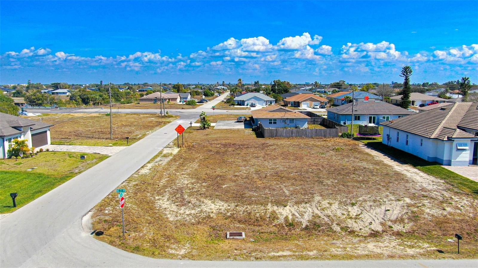 1117 Ne 7th Pl, Cape Coral, FL 33909