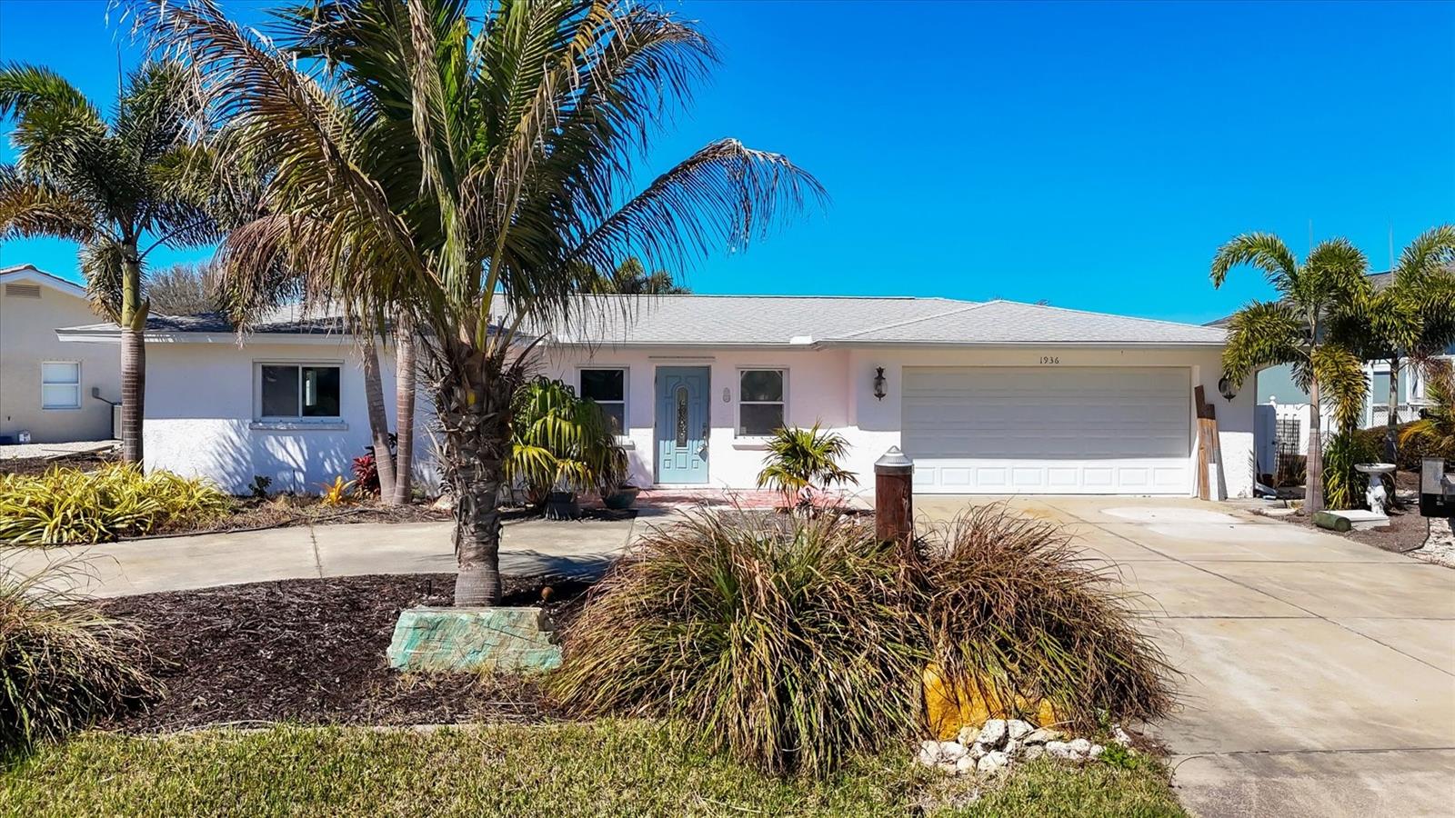 1936 Fairview Dr, Englewood, FL 34223