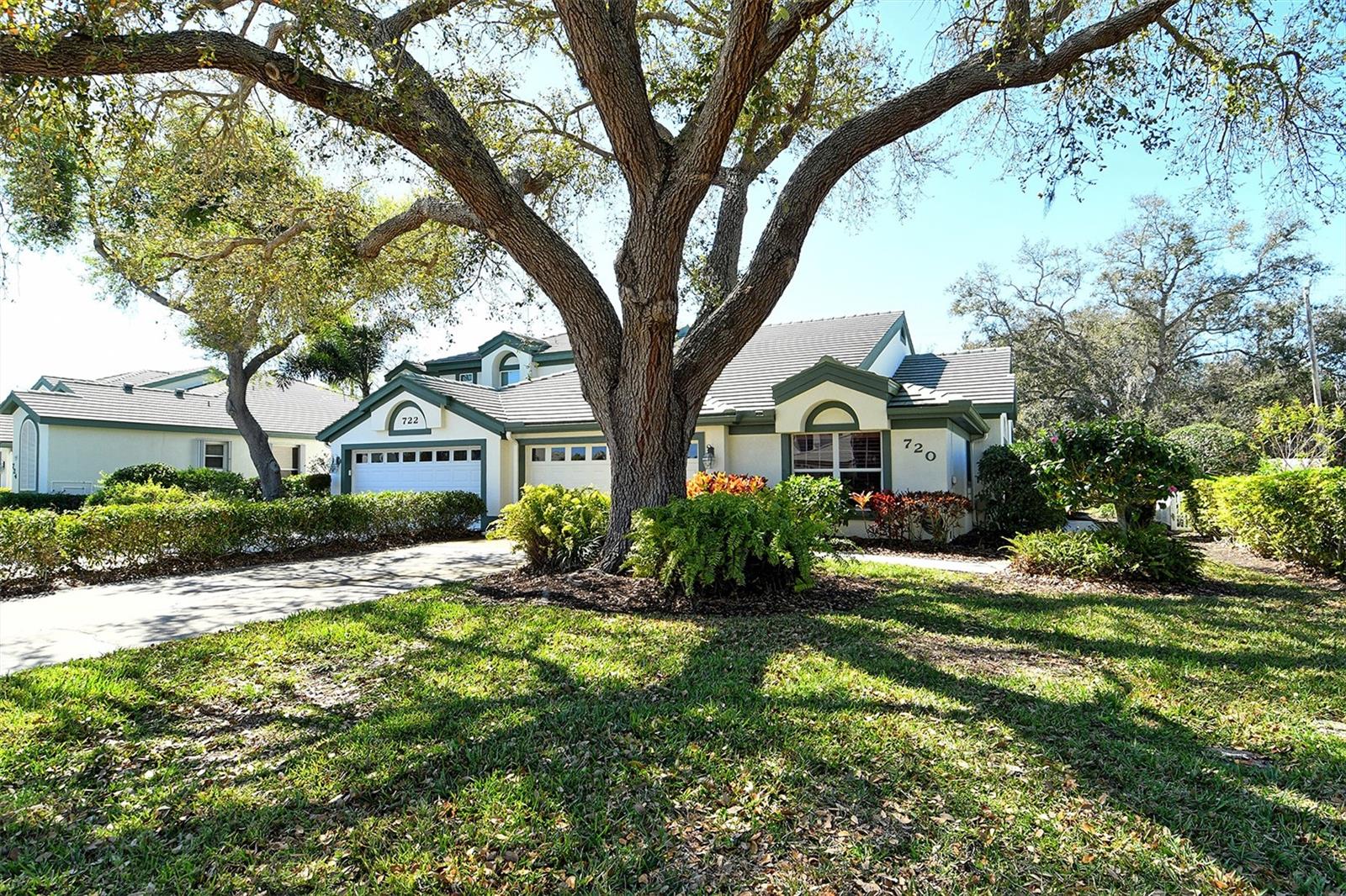 720 Connemara Ct, Venice, FL 34292