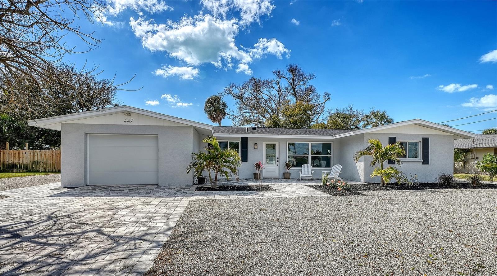 447 N Shore Dr, Osprey, FL 34229