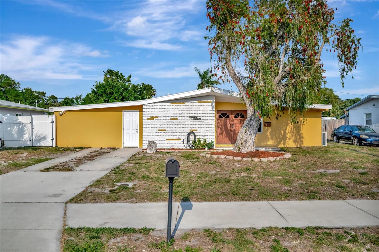 6607 Georgia Ave, Bradenton, FL 34207