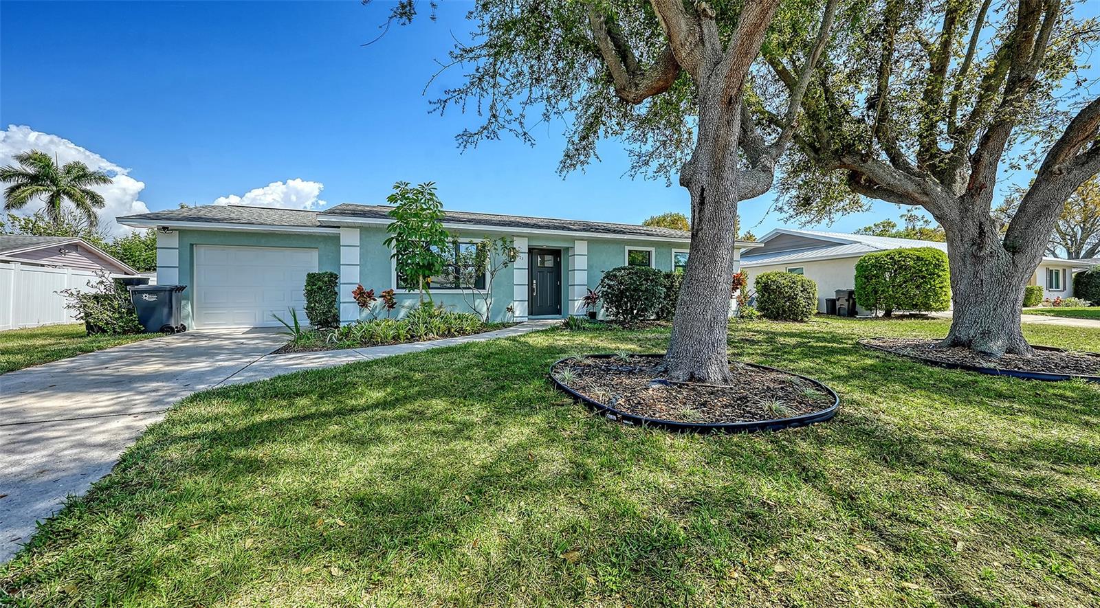 923 69th St Nw, Bradenton, FL 34209