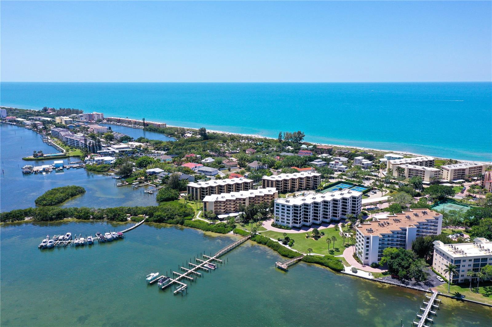 8735 Midnight Pass Rd #105b, Sarasota, FL 34242