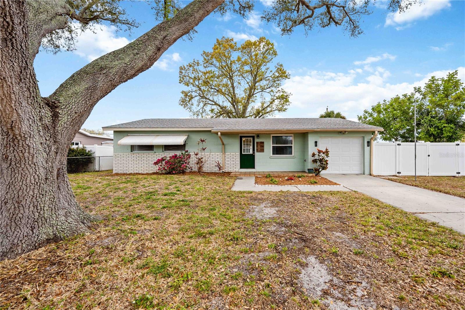 4112 36th St W, Bradenton, FL 34205